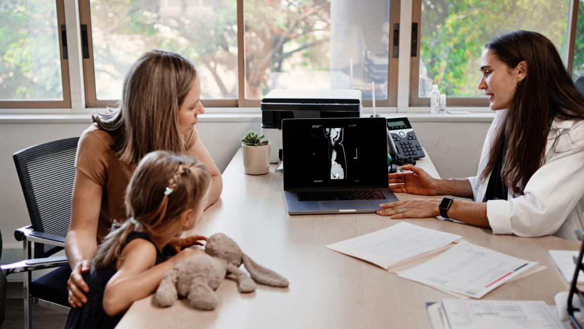 كيف أختار وظيفة المستقبل؟ أفضل المهن نموًا في 2025