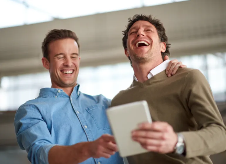 كيف أحصل على وظيفة بسرعة؟ دليل استراتيجي لتقليل فترة البحث