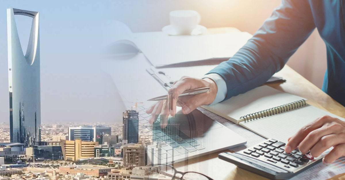 وظائف السعودية 2025: دليل شامل لأكثر المهن طلباً والرواتب المتوقعة