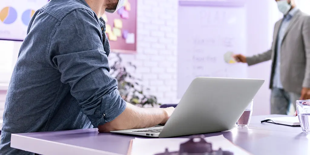 ثقافة الشركة: كيف تقيم بيئة العمل وتتجنب وظيفة غير مناسبة؟