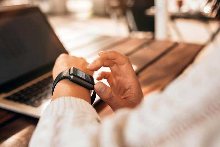 19 خطأً قاتلاً في لغة الجسد تعيق تقدمك المهني