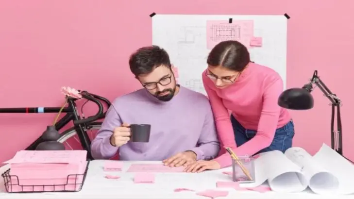 كيف تمنع إحباط زملائك من التأثير على إنتاجيتك؟