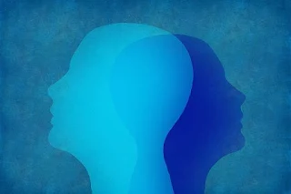 الحديث الذاتي الإيجابي: كيف تعيد برمجة عقلك للنجاح المهني؟