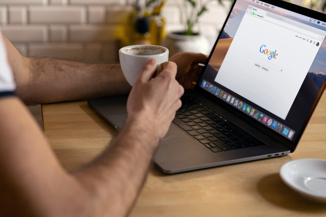 دليل البحث عن عمل عن بُعد (Remotely) للمبتدئين: من أين تبدأ؟